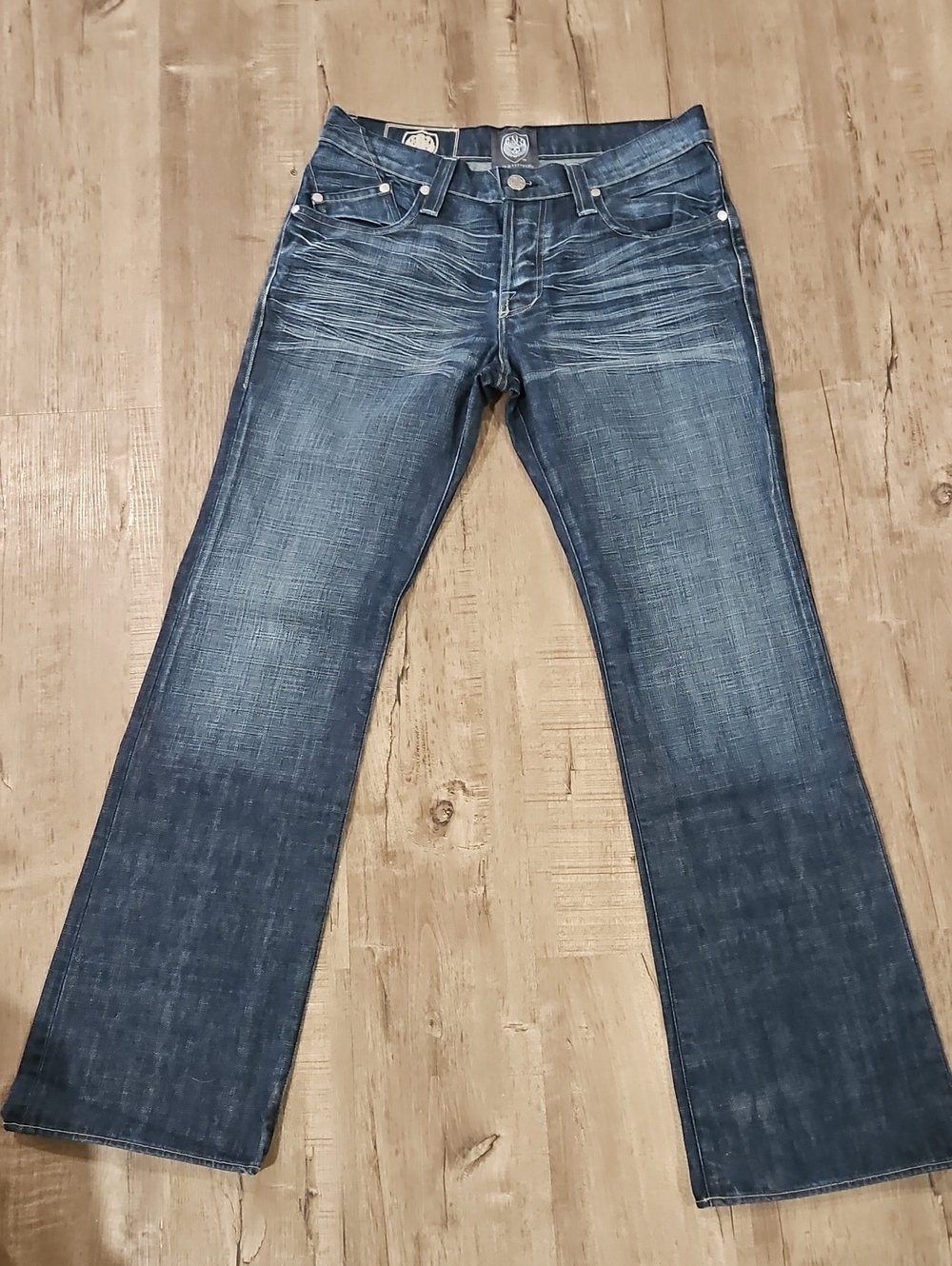 Mens Rock & Republic Boot Cut Jeans in Dark Blue Wash. Size 33x34 Bin 6